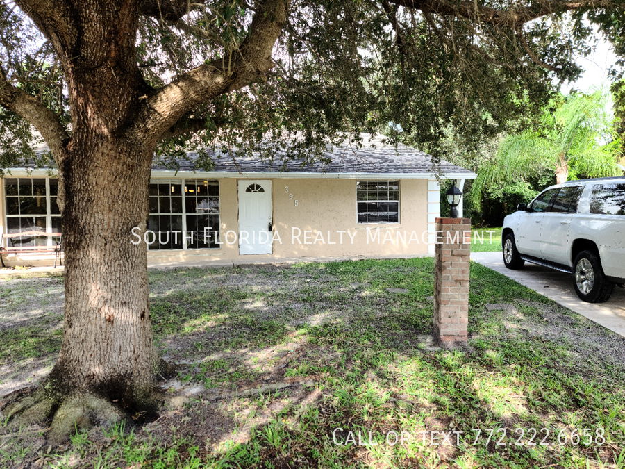 395 SE Norfolk Blvd property image