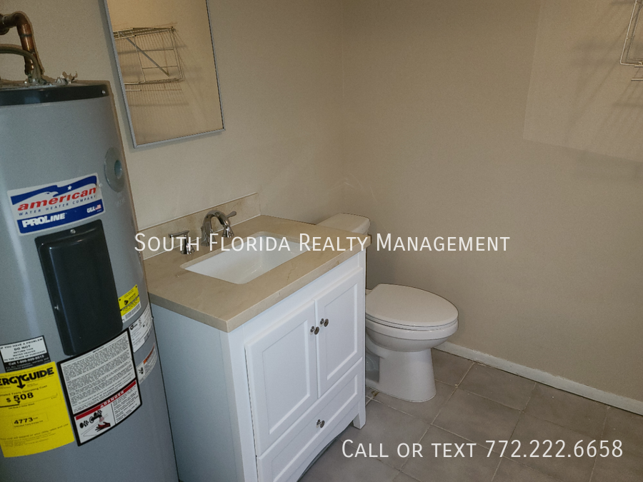 395 SE Norfolk Blvd property image